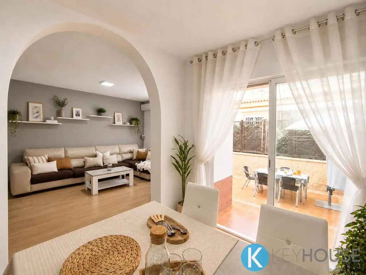 Living room of Detached homes for sale in Villalbilla  with Air Conditioner, Heating and Private garden