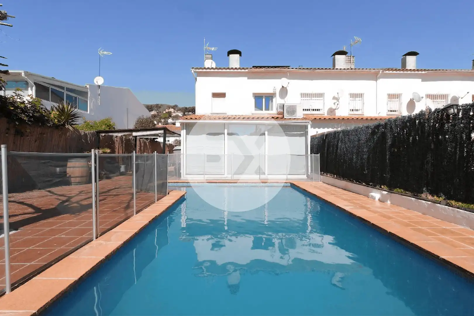 Swimming pool of Single-family semi-detached for sale in Castelldefels  with Air Conditioner, Heating and Private garden