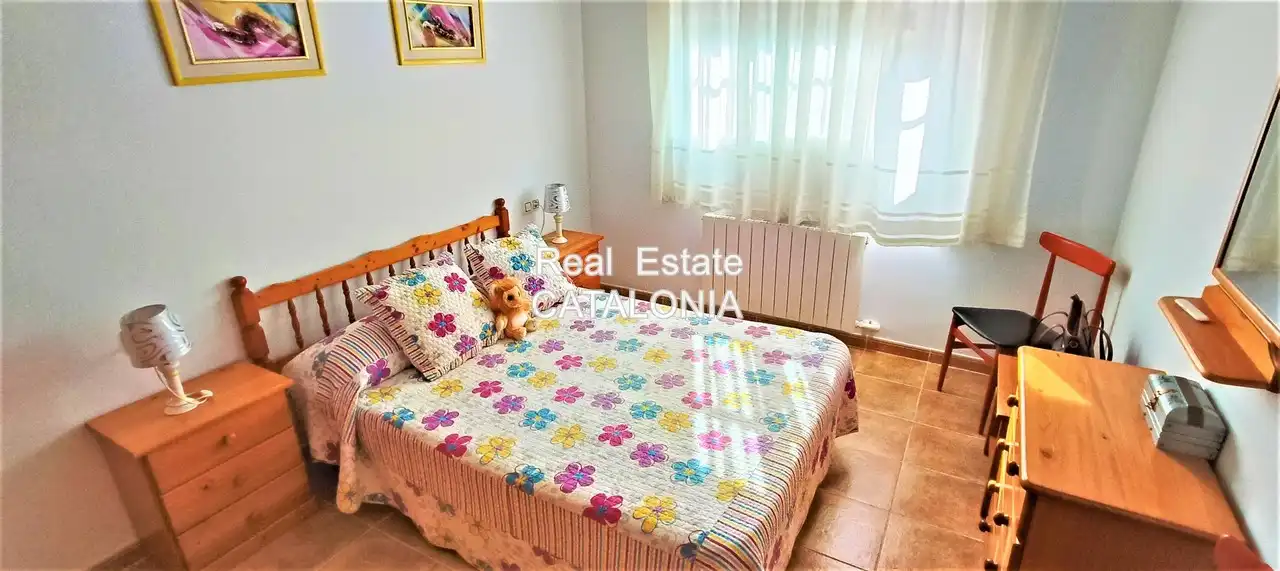 Schlafzimmer von Haus oder Chalet zum Verkauf in Lloret de Mar mit Heizung, Privatgarten und Terrasse