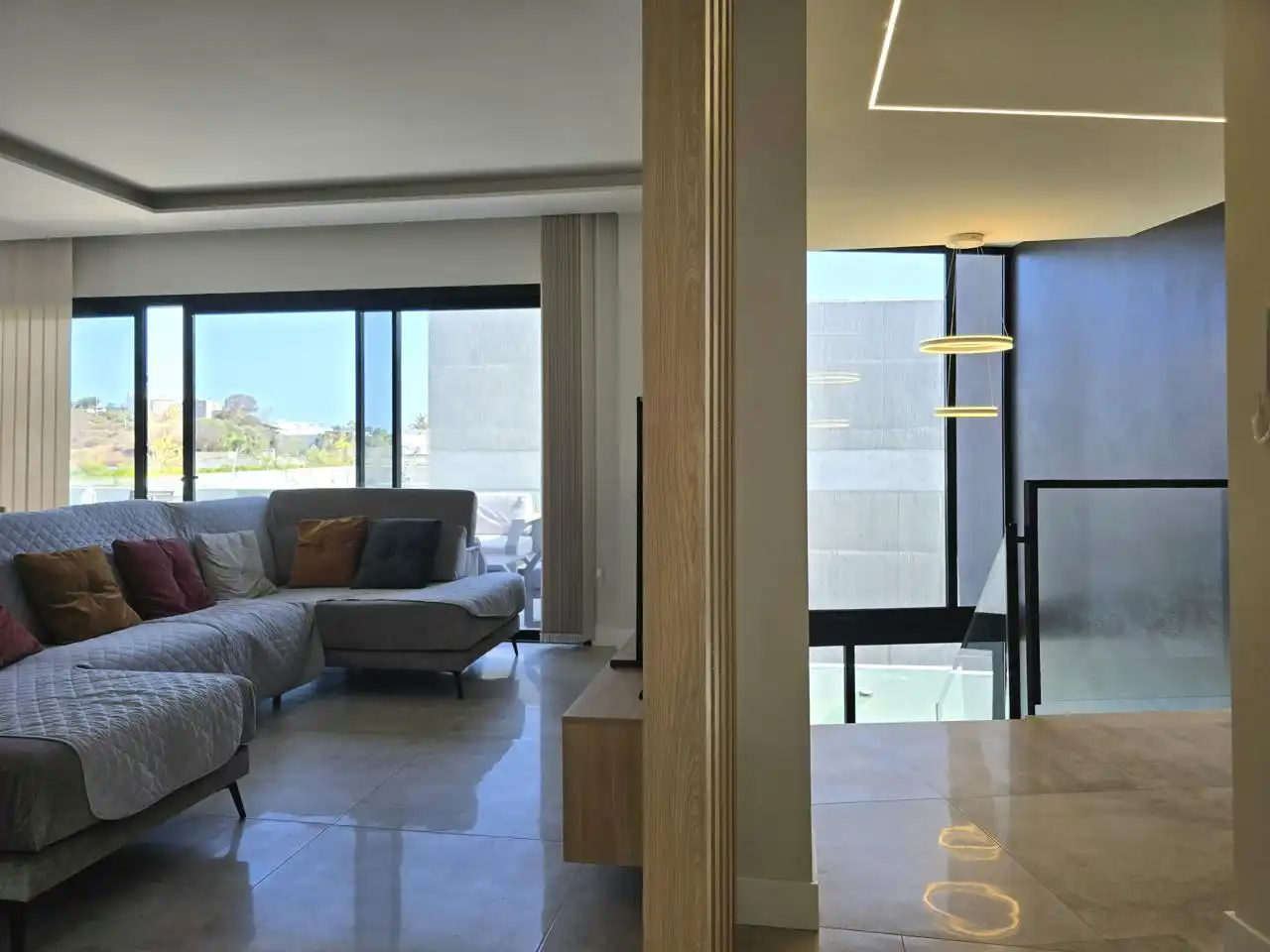Sala de estar de Casa o chalet en venta en Las Palmas de Gran Canaria con Jardín privado, Terraza y Piscina