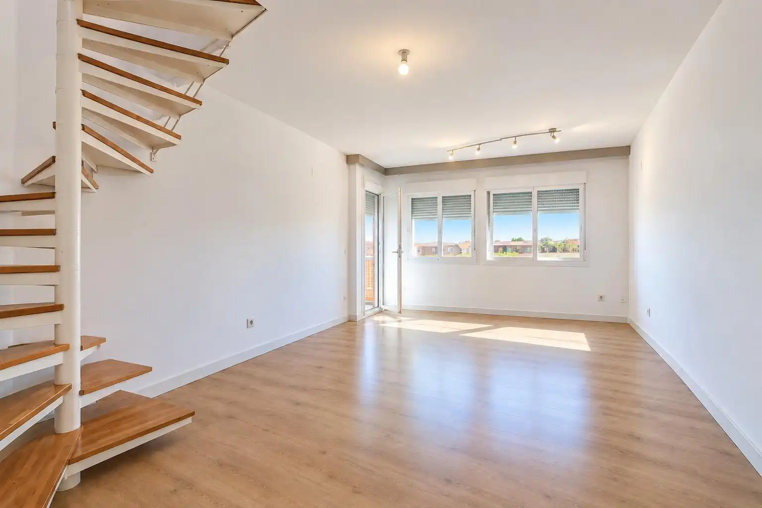 Attic for rent in Calle JOSEP CARNER, Vila-seca Poble