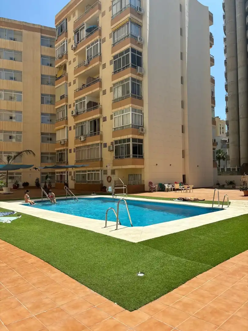 Schwimmbecken von Wohnung zur Miete in Torremolinos mit Klimaanlage, Terrasse und Möbliert