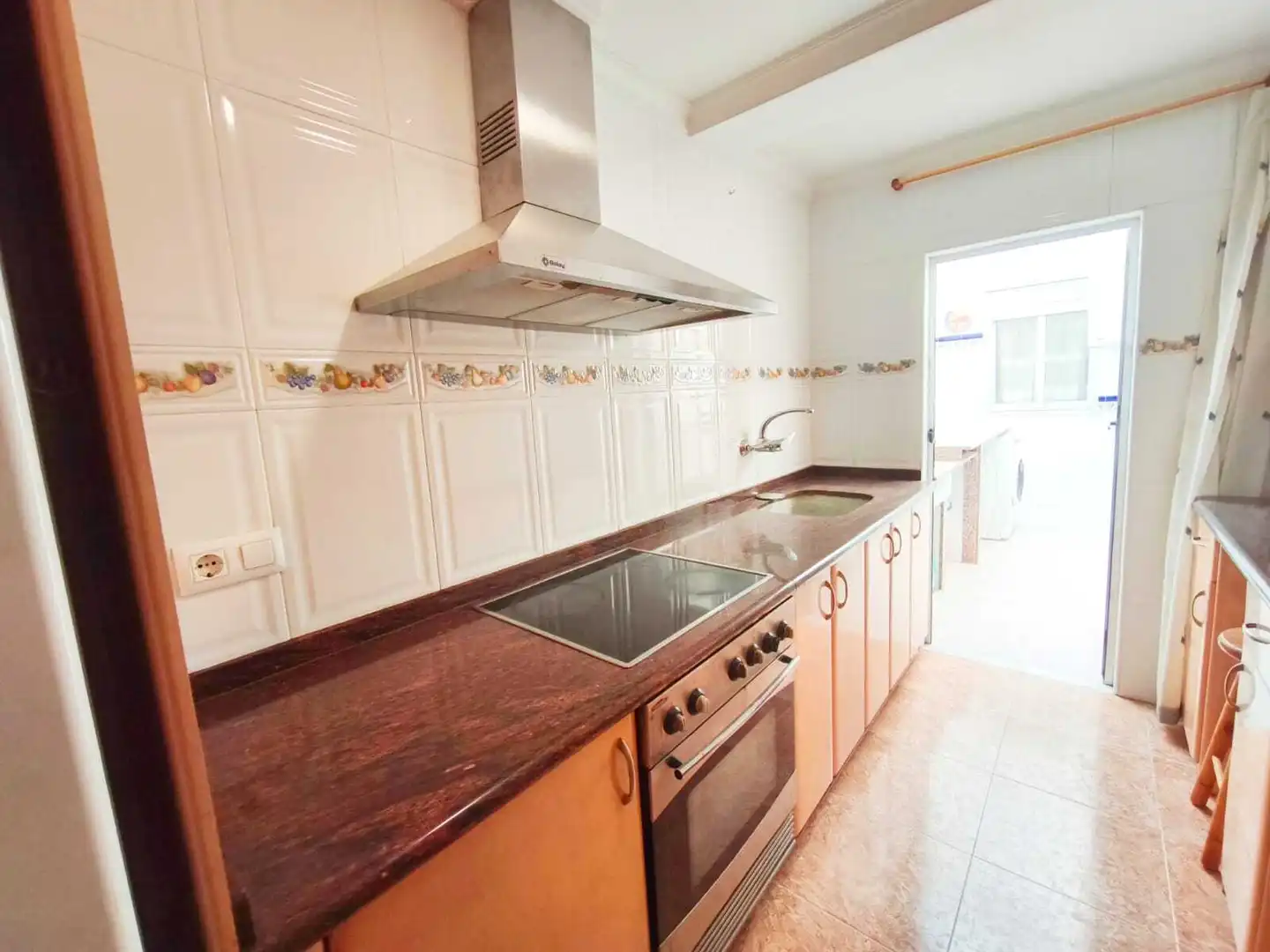 Kitchen of Houses for sale in Sueca  with Terrace and Balcony