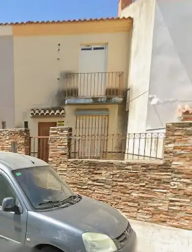 Adossat amb terrassa en venda a Calle Trebujena 38