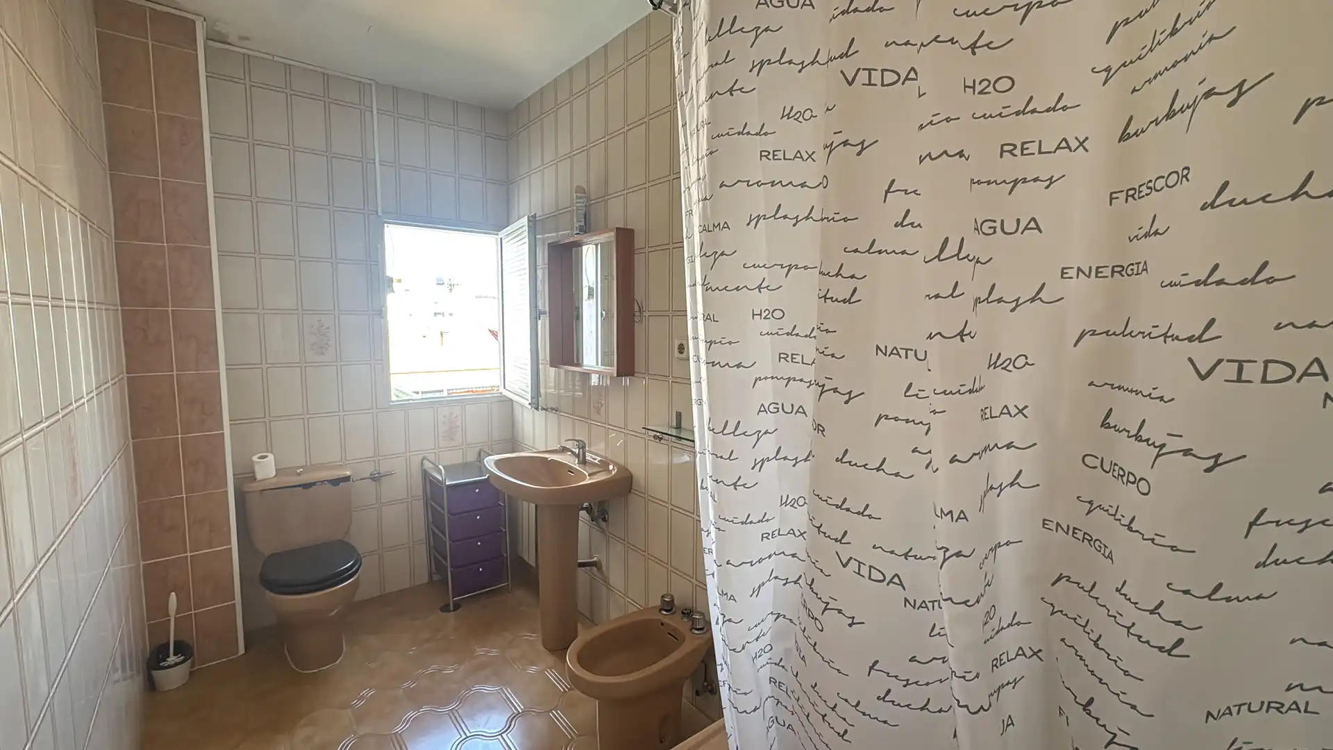 Baño de Piso en venta en Madrid con Calefacción y Terraza