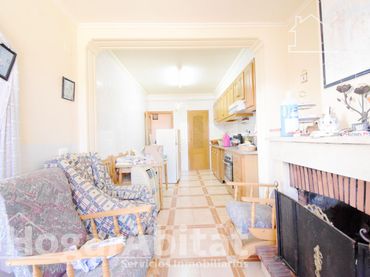 Maison avec balcon à vendre à Avenida Avenida de la Comunitat Valenciana