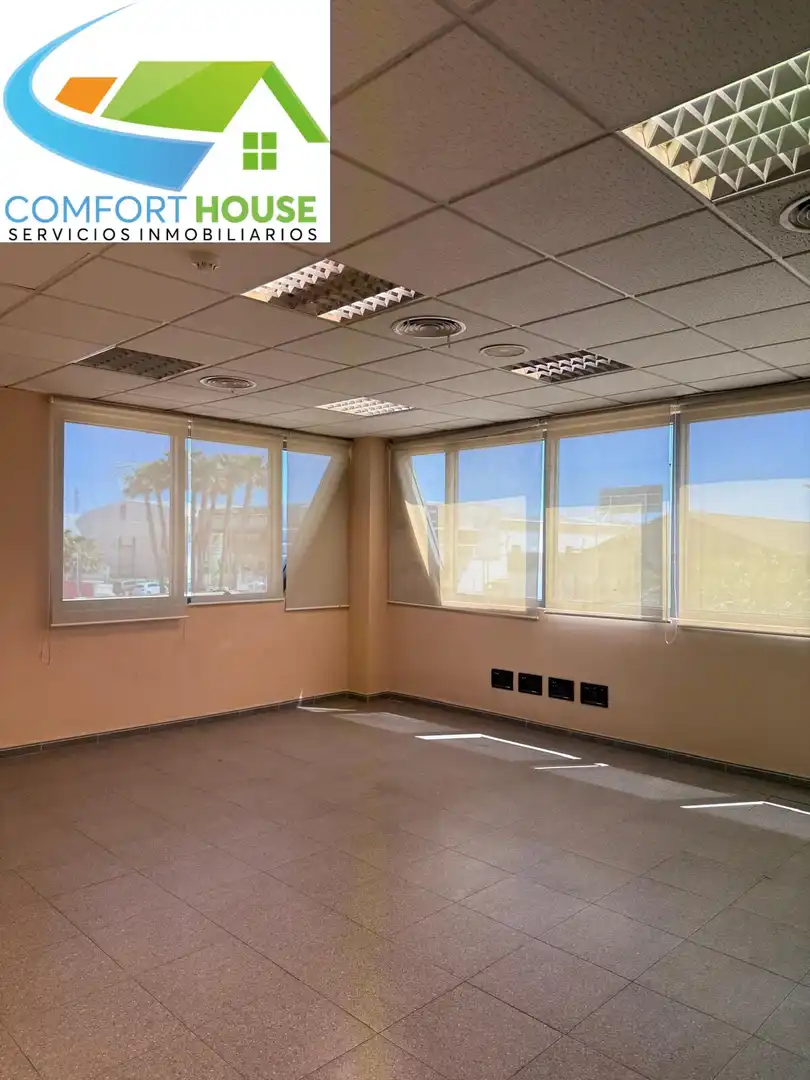 Oficina de alquiler en Cartagena con Aire acondicionado