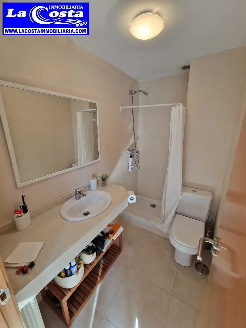Badezimmer von Wohnung zum Verkauf in Ribamontán al Mar mit Heizung
