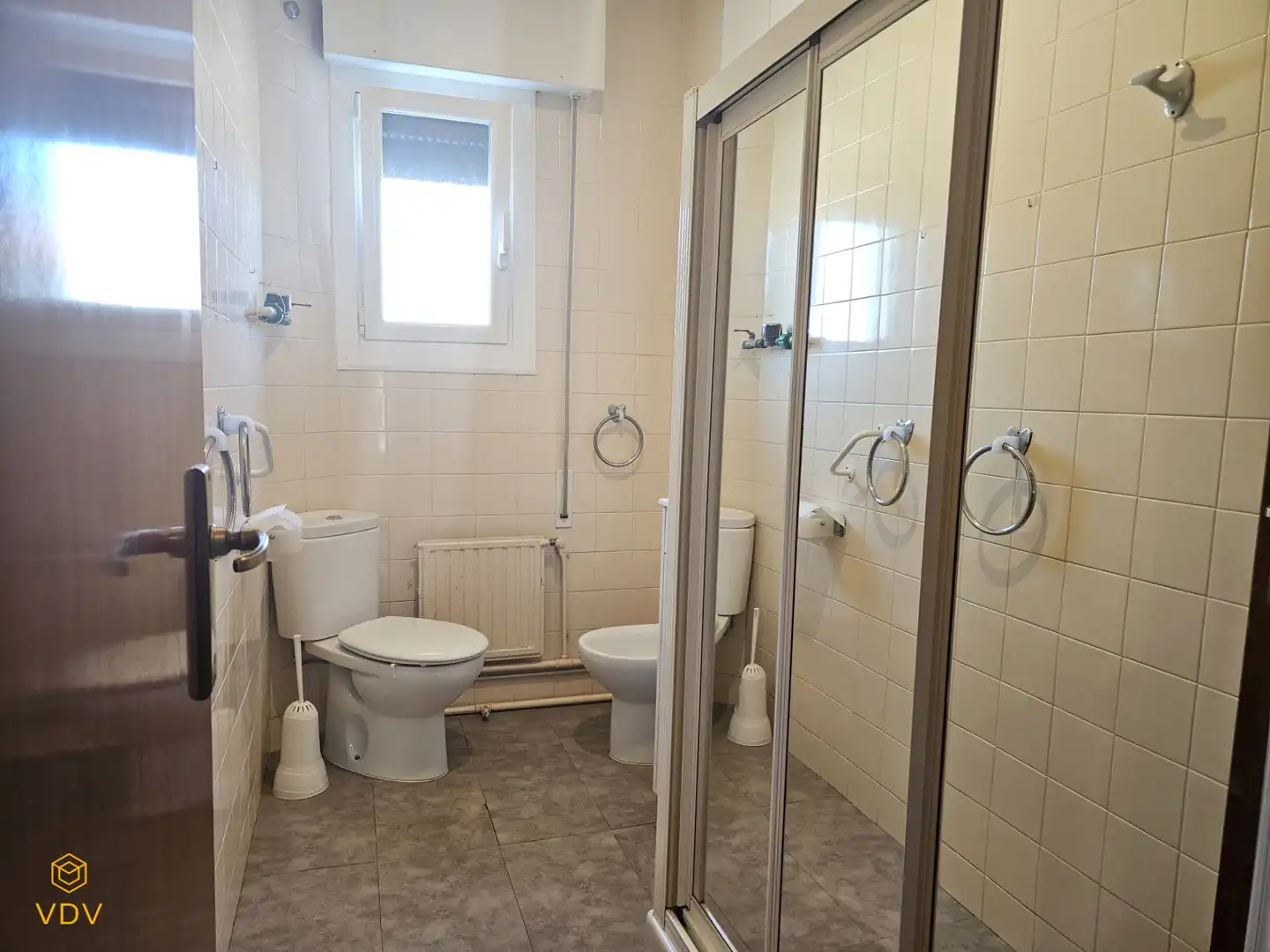 Bathroom of Flat for sale in  Pamplona / Iruña  with Heating, Parquet flooring and Storage room