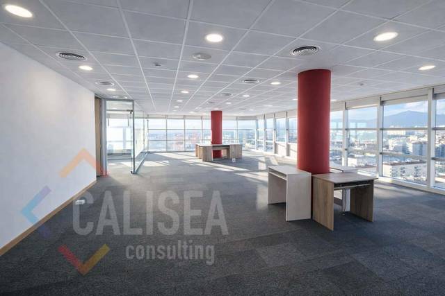 Oficina en Alquiler en Avinguda de Francesc Macià, 60 en Creu Alta