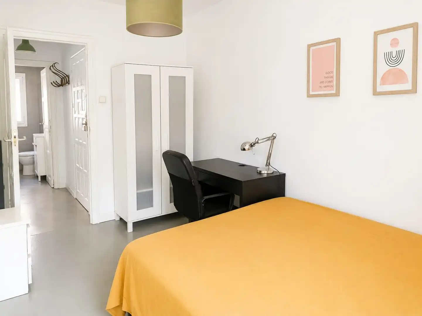 Habitación de Piso en venta en Madrid con Calefacción y Balcón