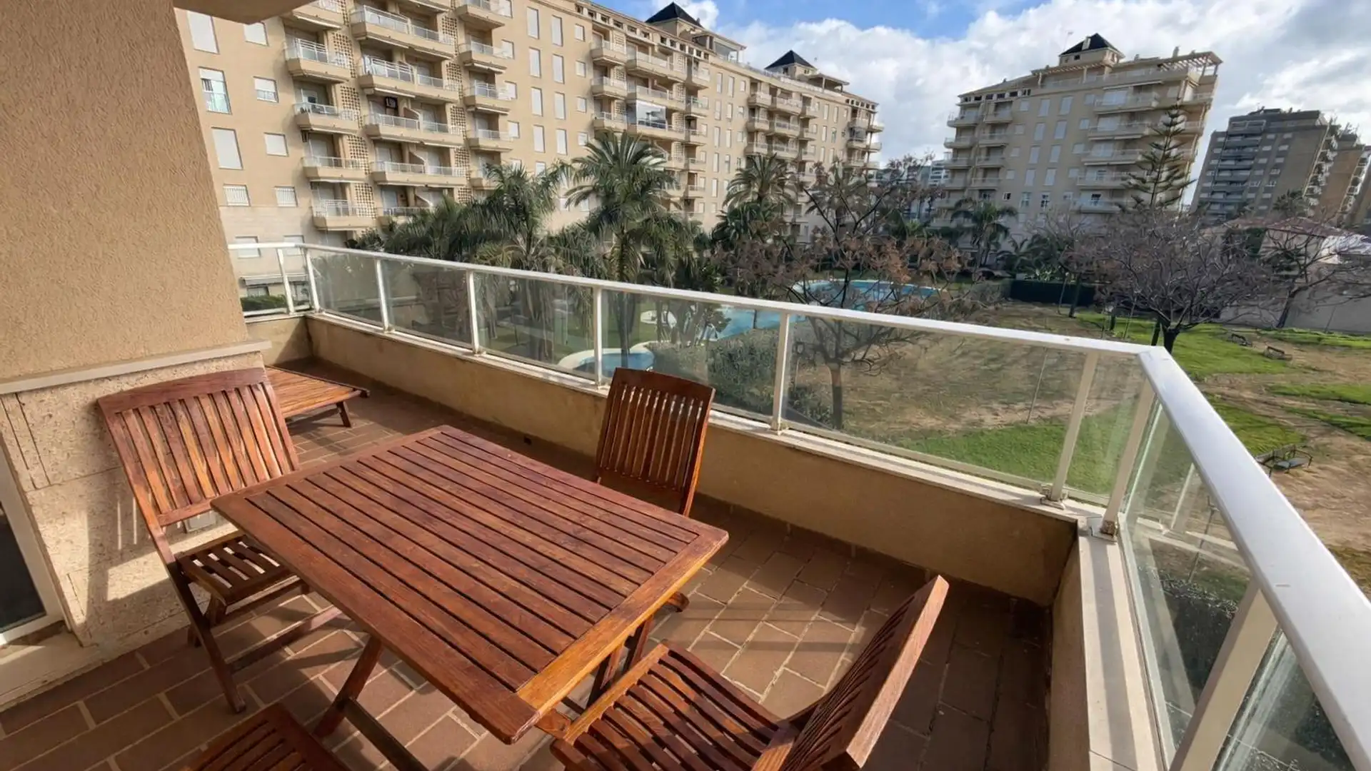 Terraza de Apartamento en venta en La Antilla con Jardín privado, Terraza y Amueblado