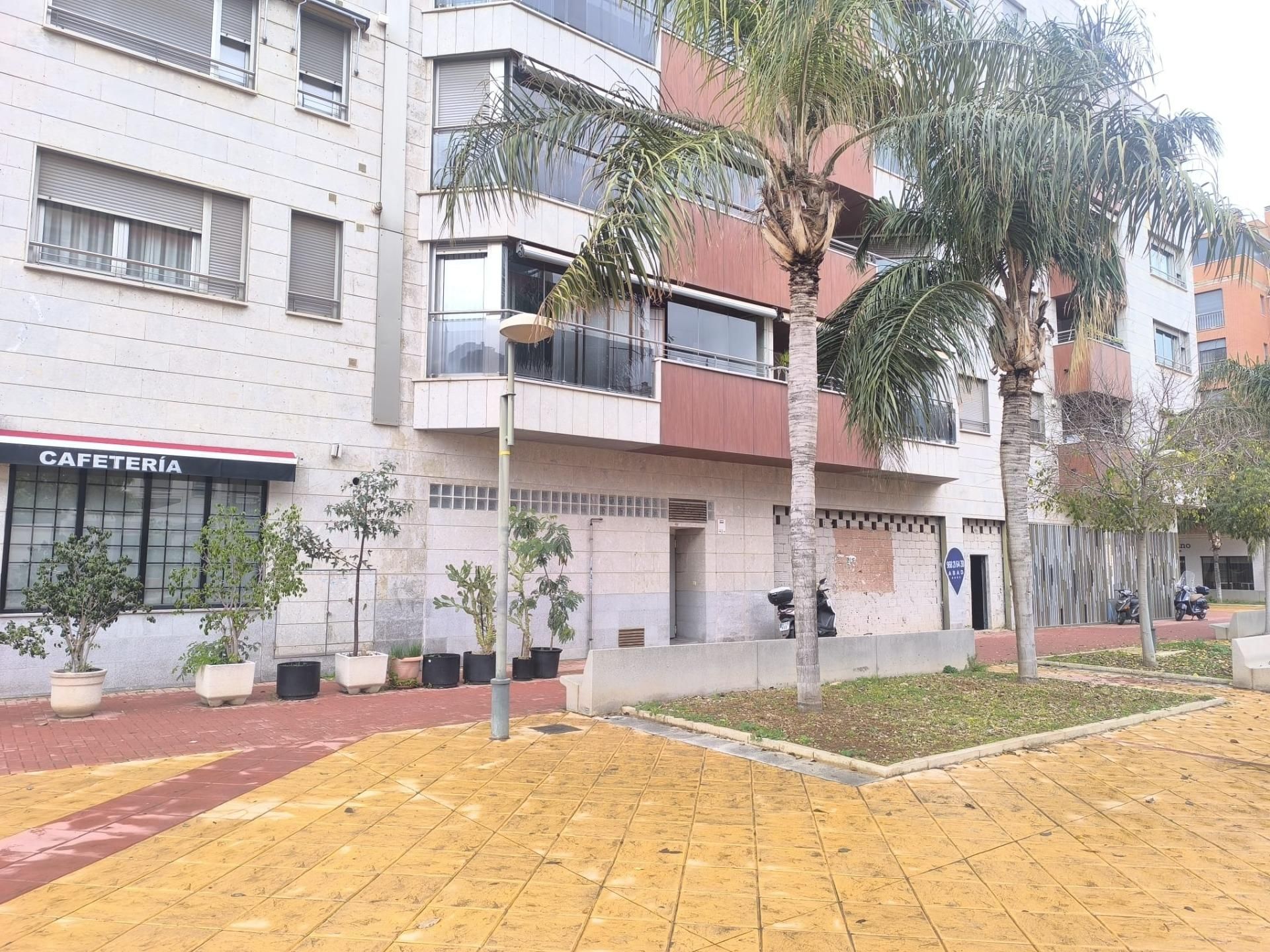 Vista exterior de Local en venda en  Murcia Capital