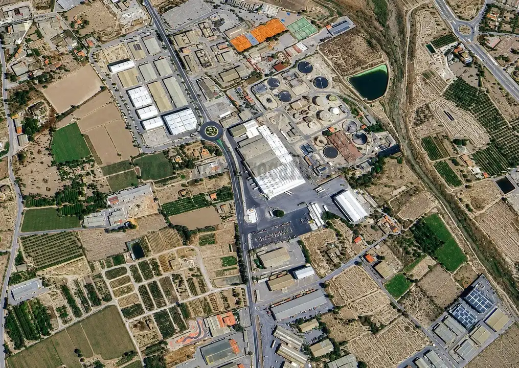 Industrial building for sale in Algorós - El Derramador