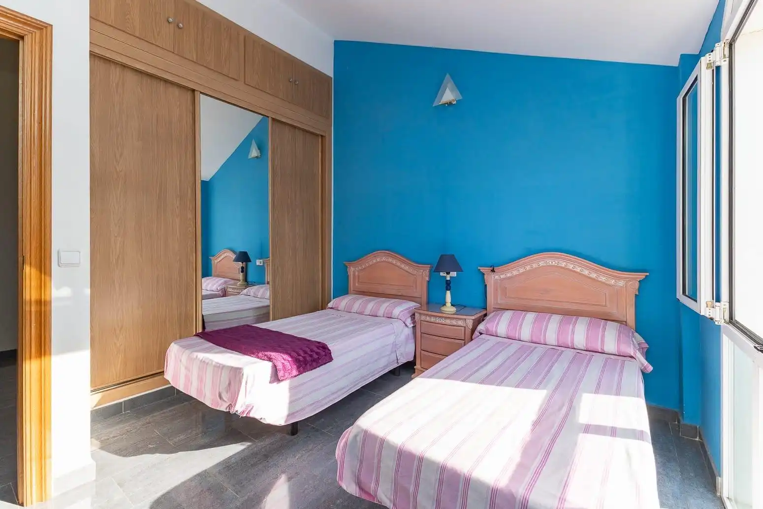 Habitación de Casa o chalet en venta en Chiva con Aire acondicionado, Terraza y Piscina