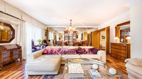 Foto 2 de Piso en venta en C. de Pechuán, Ciudad Jardín, Madrid Capital