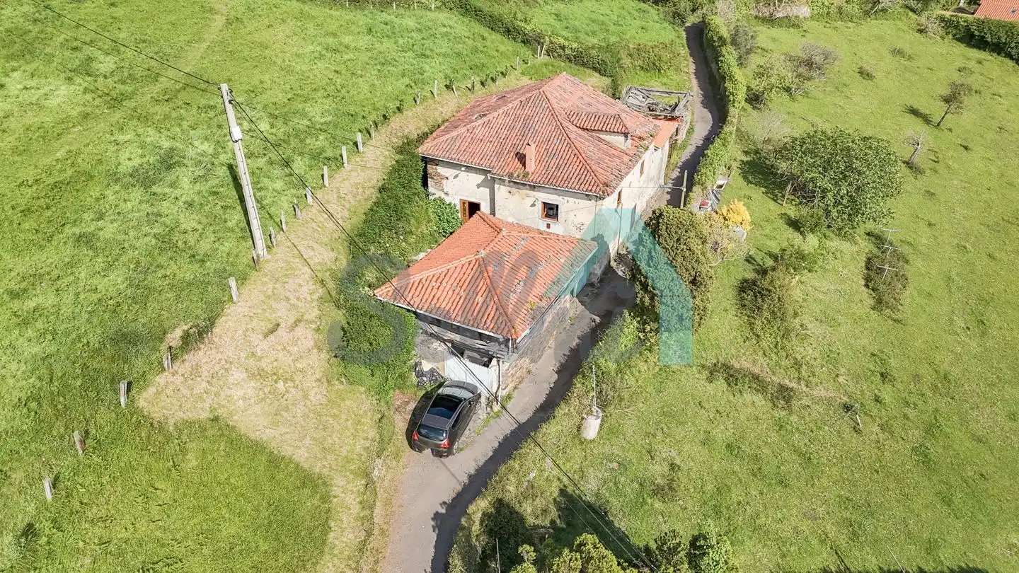 Casa o xalet en venda en Cudillero amb Jardí privat, Parquet i Terrassa