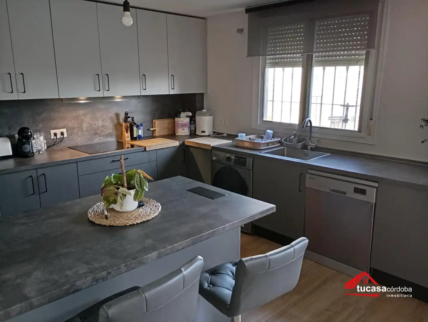 Kitchen of Houses for sale in Córdoba  with Air Conditioner, Private garden and Terrace