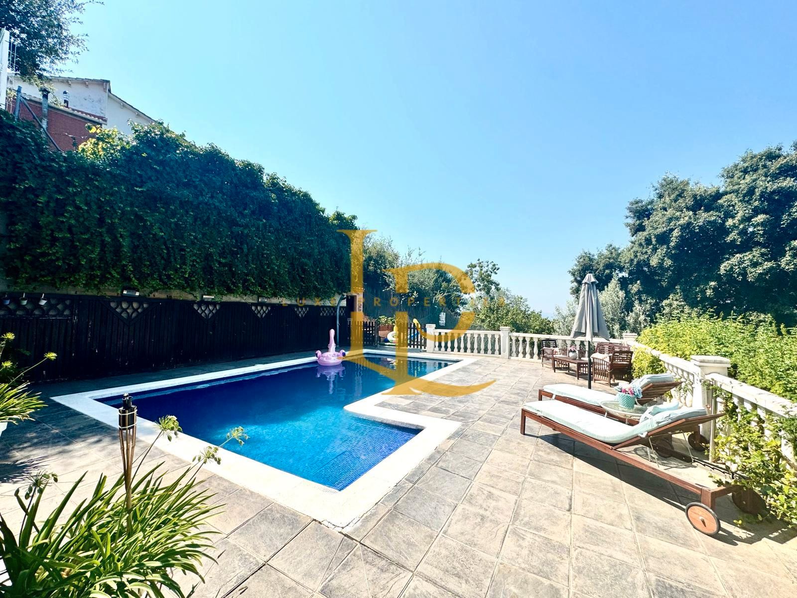 Exterior view of House or chalet for sale in Rubí  with Air Conditioner, Heating and Private garden