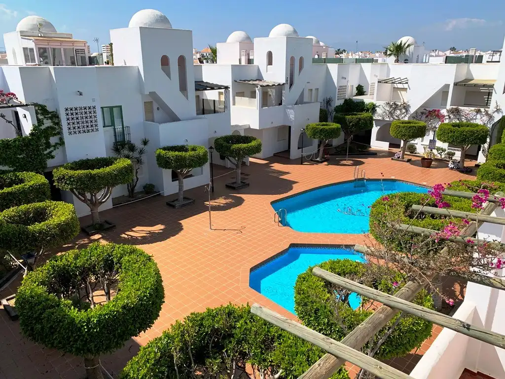 Vista exterior de Apartamento en venta en Vera con Aire acondicionado, Terraza y Amueblado
