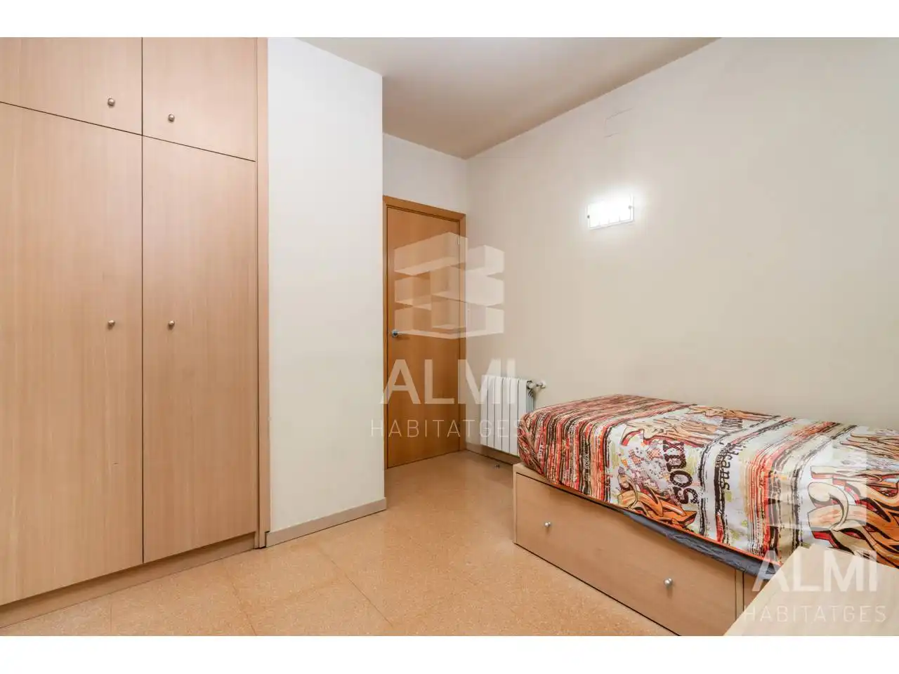 Schlafzimmer von Wohnung zum Verkauf in Barcelona mit Klimaanlage, Heizung und Parkett