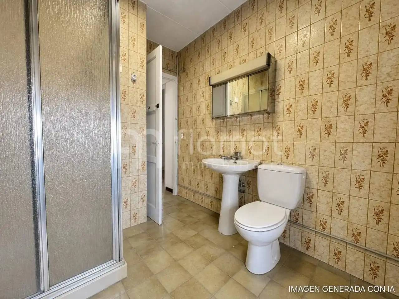 Bathroom of Flat for sale in Girona  with Terrace