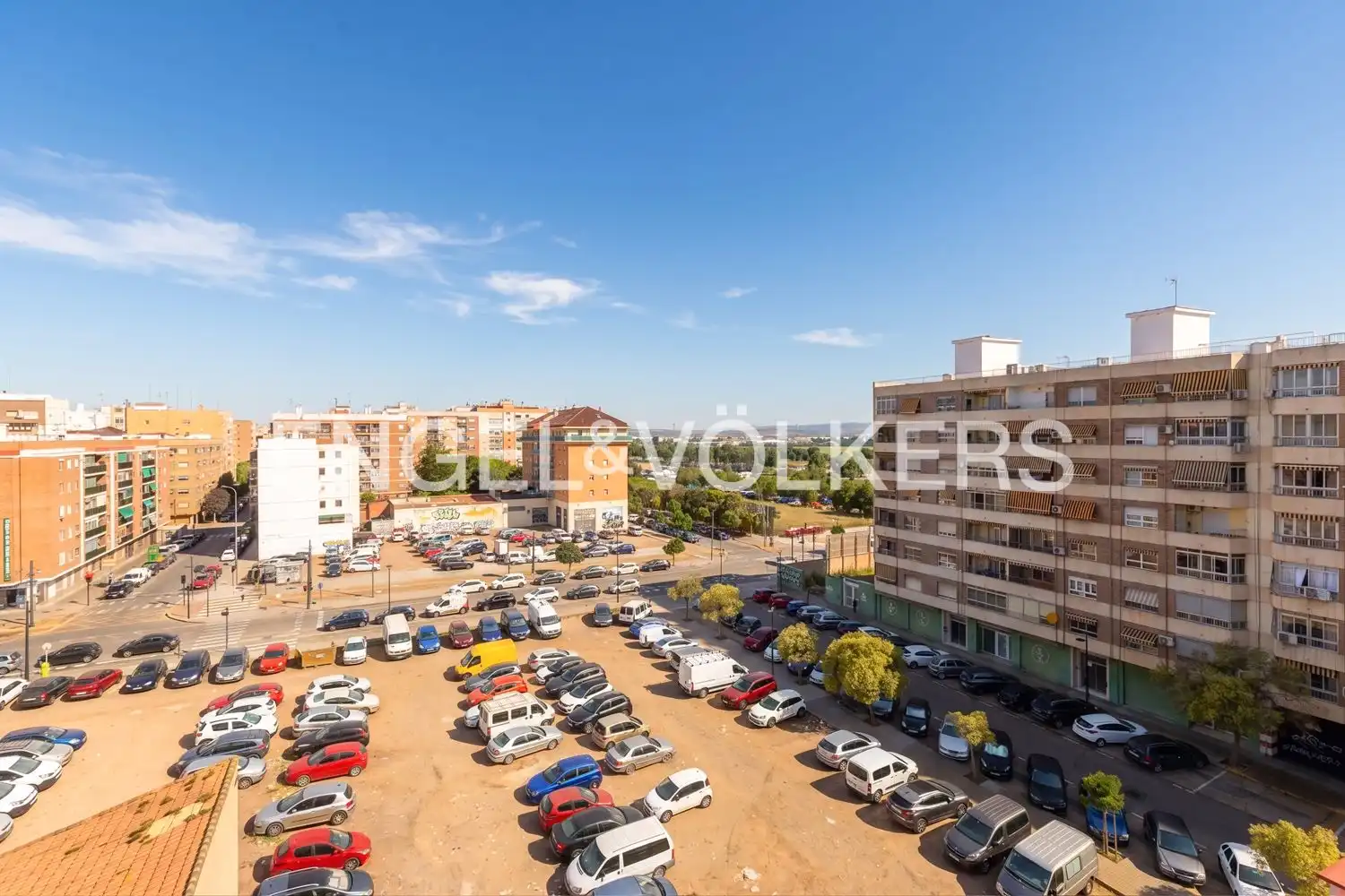 Exterior view of Attic for rent in Valencia  with Air Conditioner, Heating and Terrace
