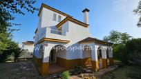 Exterior view of House or chalet for sale in Mairena del Aljarafe  with Air Conditioner and Terrace