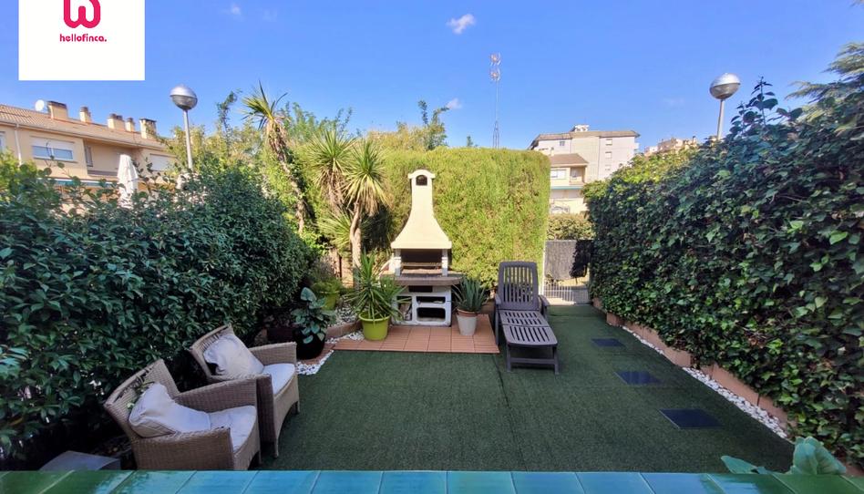 Foto 1 de Casa adosada en venda a Passatge Juan de Àustria, Can Serra, Barcelona