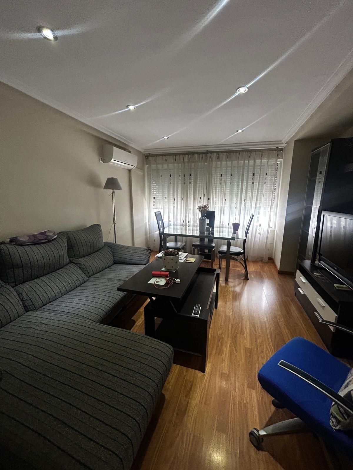 Sala d'estar de Pis en venda en  Córdoba Capital amb Aire condicionat