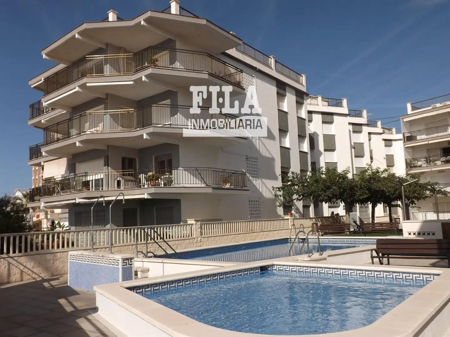 Ático con piscina en venta en Maritim