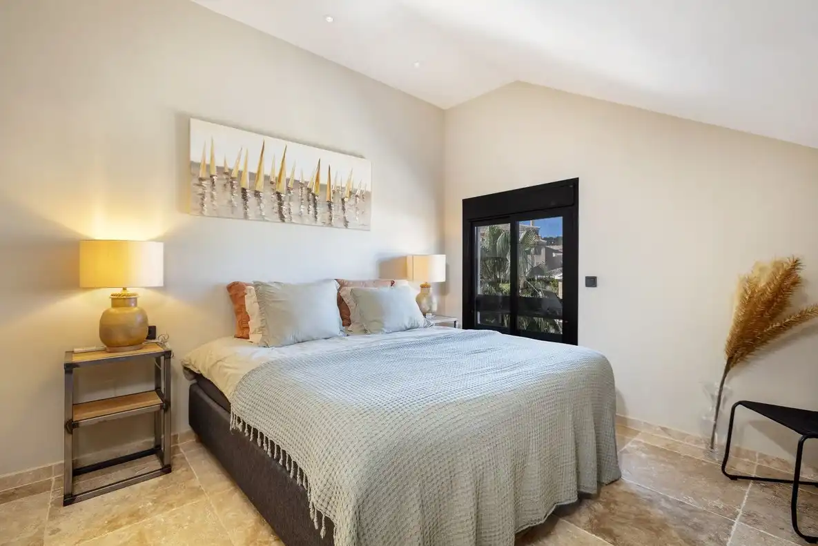 Habitación de Dúplex en venta en Marbella con Aire acondicionado, Calefacción y Terraza