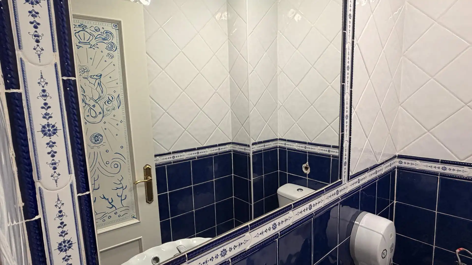 Baño de Local en venta en Suances con Amueblado