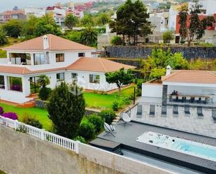 Vista exterior de Casa o xalet en venda en La Orotava amb Jardí privat, Terrassa i Traster