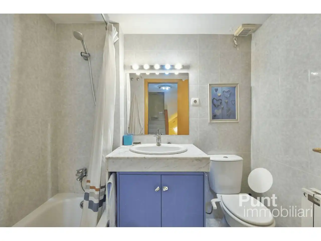 Bathroom of Detached homes for sale in Premià de Dalt  with Heating and Community pool