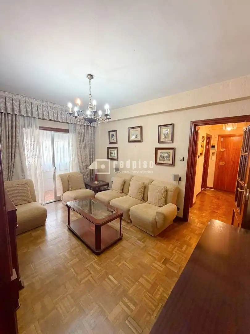 Piso con ascensor en venta en Ciudad Lineal