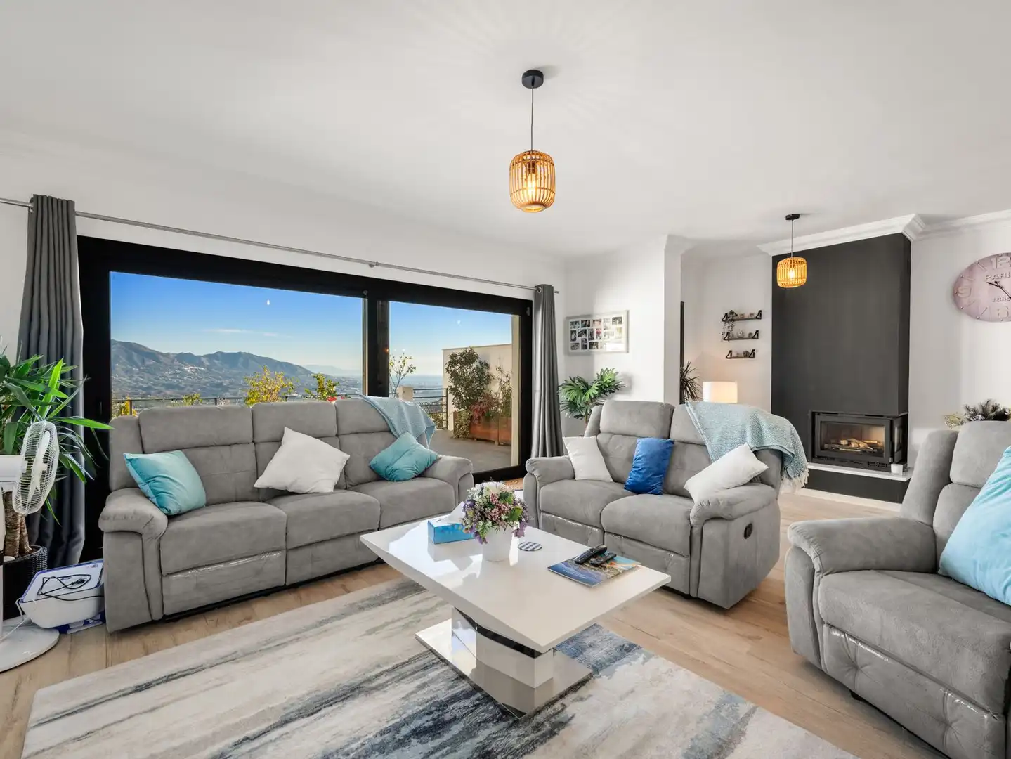 Reihenhaus mit Pool zum Verkauf in Calle José Medina 74, imagen 4
