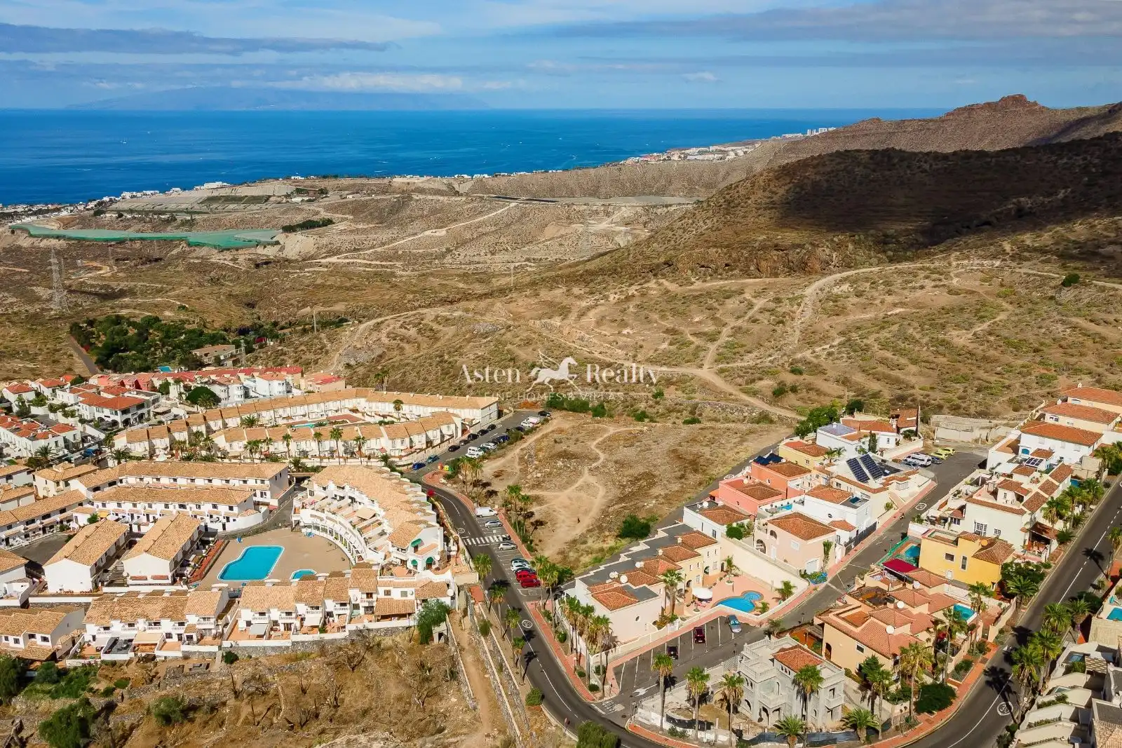 Vista exterior de Residencial en venta en Arona