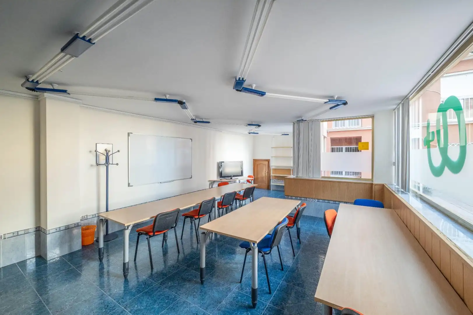 Commercial properties for sale in Las Gabias  with Air Conditioner, Heating and Furnished