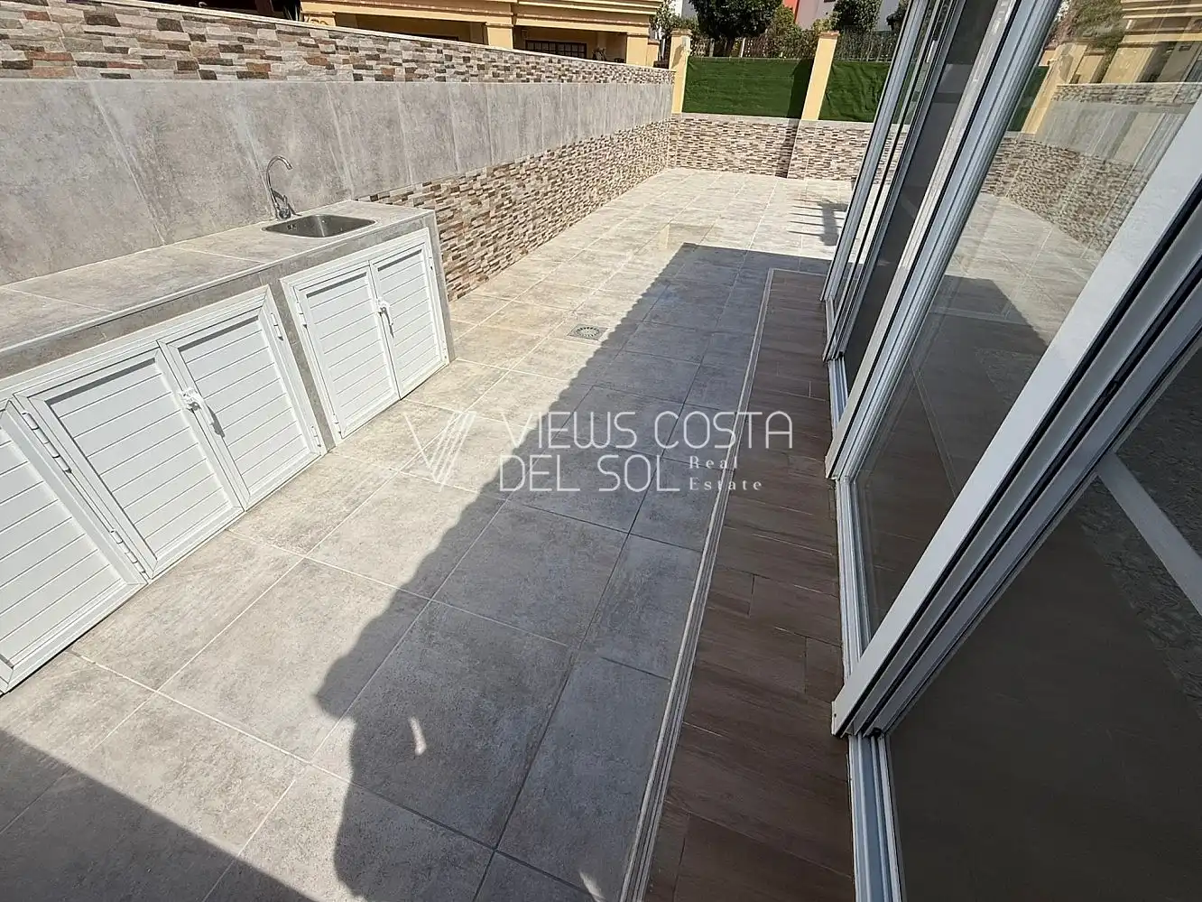 Terrassa de Apartament en venda en Vélez-Málaga amb Aire condicionat, Calefacció i Jardí privat