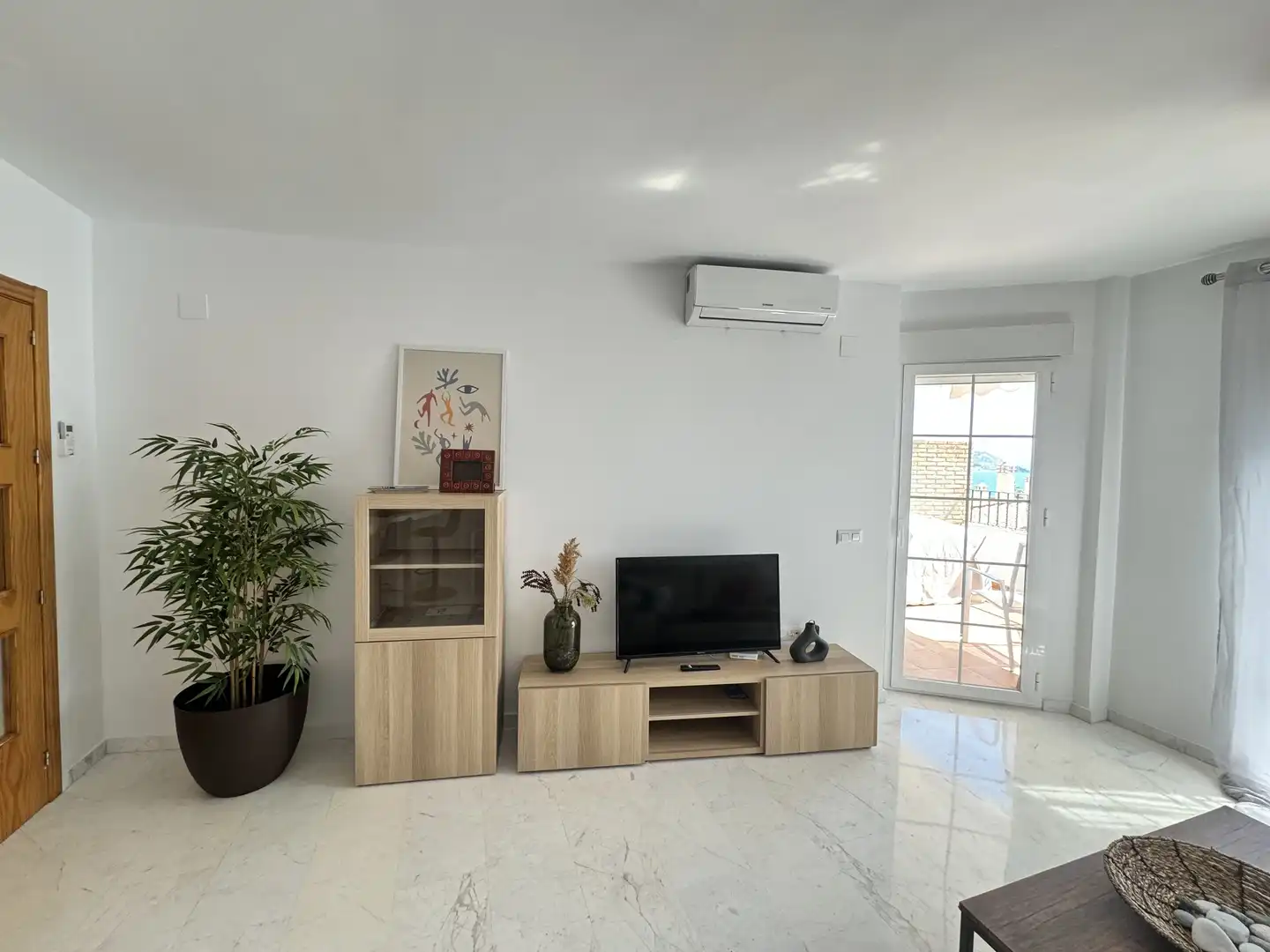 Apartments for rent in Avenida Marina del Este, 38, Punta La Mona