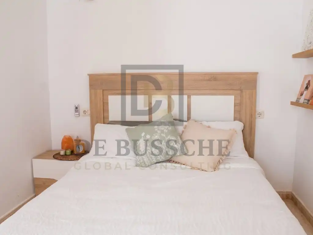 Habitación de Piso de alquiler en Torrevieja con Piscina, Amueblado y Lavadora