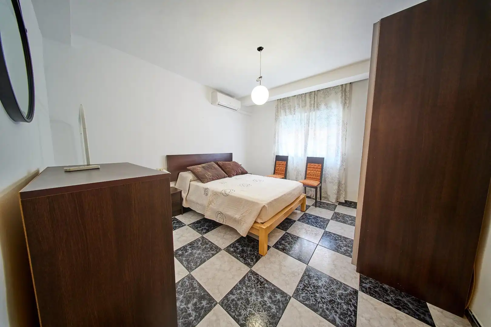 Schlafzimmer von Wohnung zur Miete in Granada