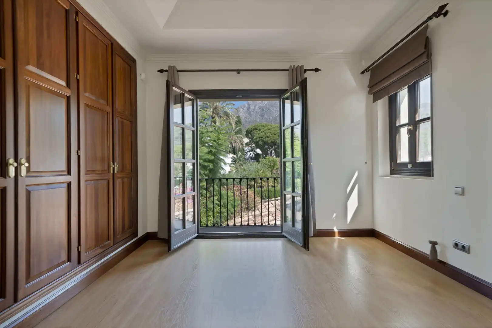 Habitación de Casa o chalet en venta en Marbella con Calefacción, Jardín privado y Terraza