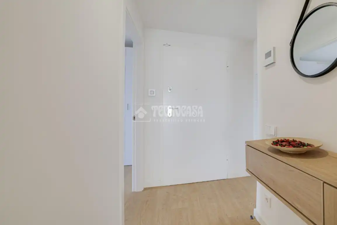 Piso en venta en L'Hospitalet de Llobregat con Balcón