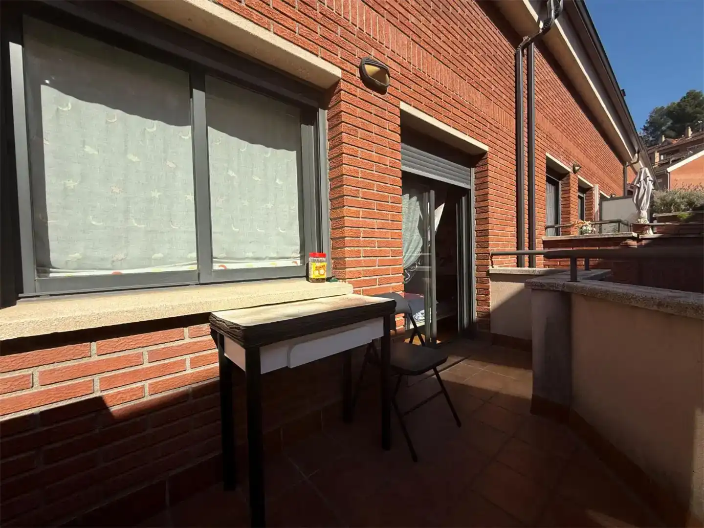 Terrassa de Casa adosada en venda en Sant Andreu de la Barca amb Aire condicionat, Piscina i Balcó