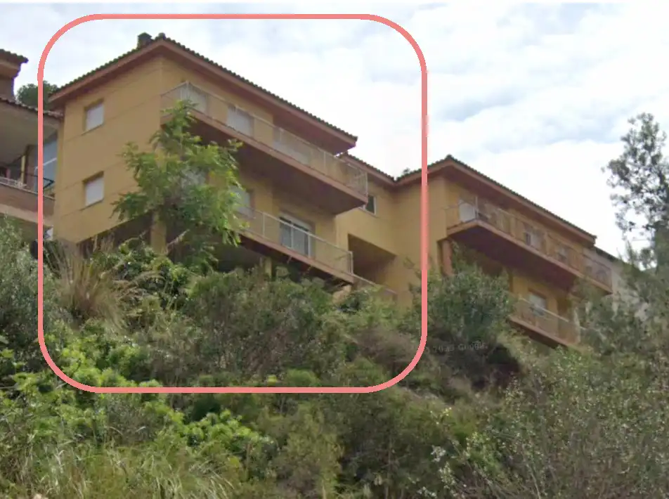 Casa adosada en venta en Avinguda dels Païssos Catalans, Vallirana