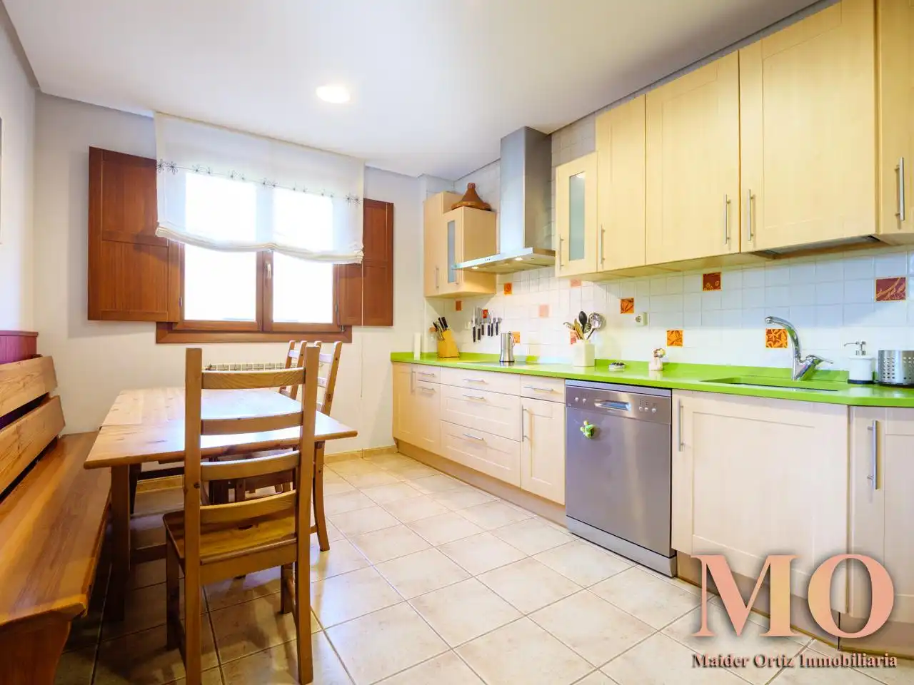 Küche von Country house zum Verkauf in Bergara mit Heizung, Privatgarten und Terrasse
