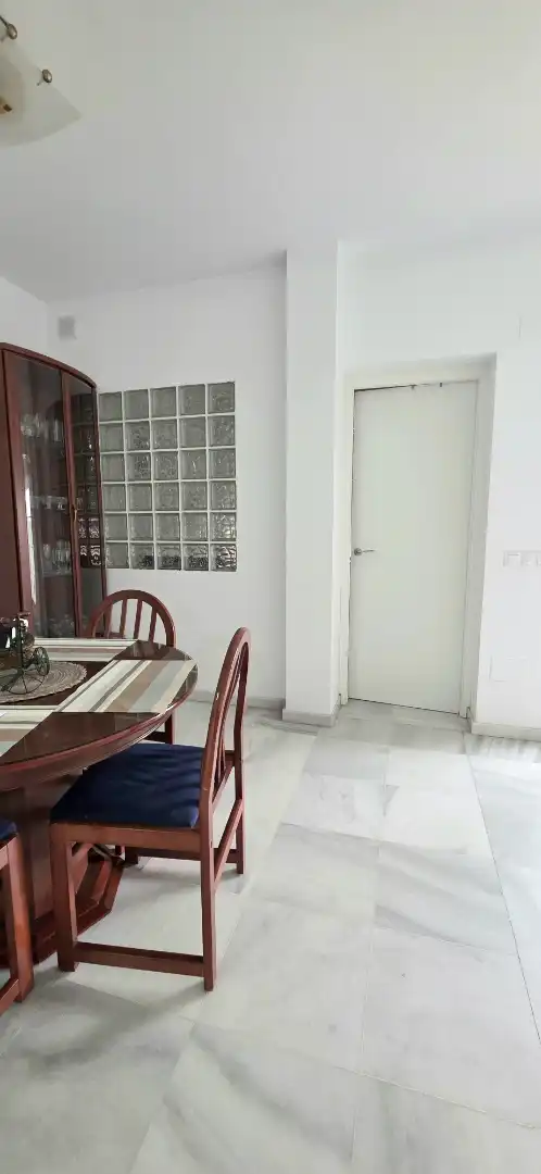 Menjador de Apartament de lloguer en Torrox amb Aire condicionat, Calefacció i Terrassa