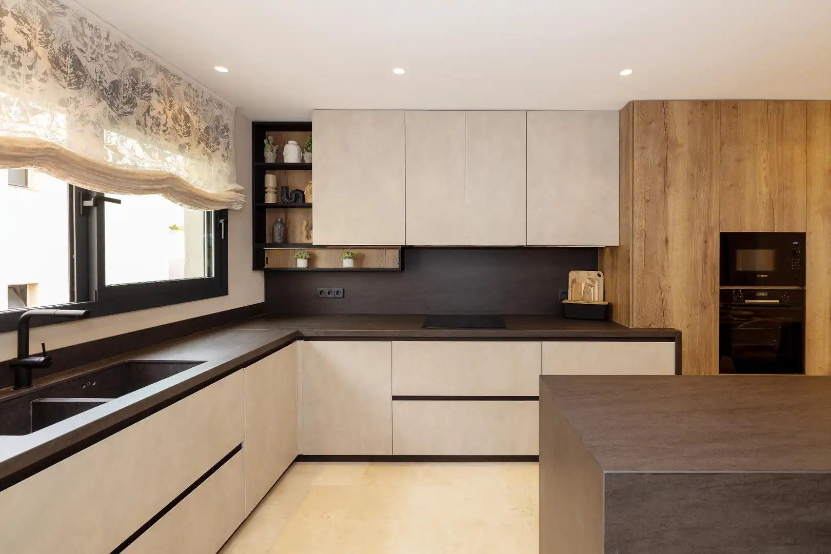 Cocina de Ático en venta en Marbella con Aire acondicionado, Calefacción y Terraza